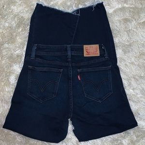 LEVI’S JEANS NWOT